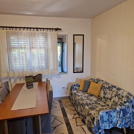 Apartments Vera - Mirca Mirce Εξωτερικό φωτογραφία