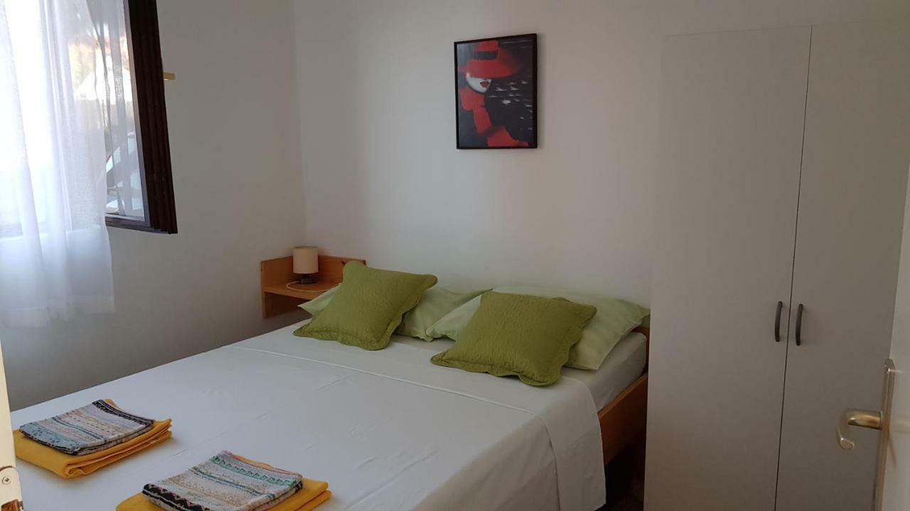 Apartments Vera - Mirca Mirce Εξωτερικό φωτογραφία